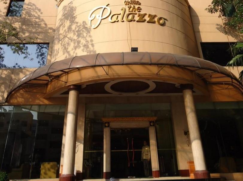 The Palazzo Hotel Бангкок Екстер'єр фото